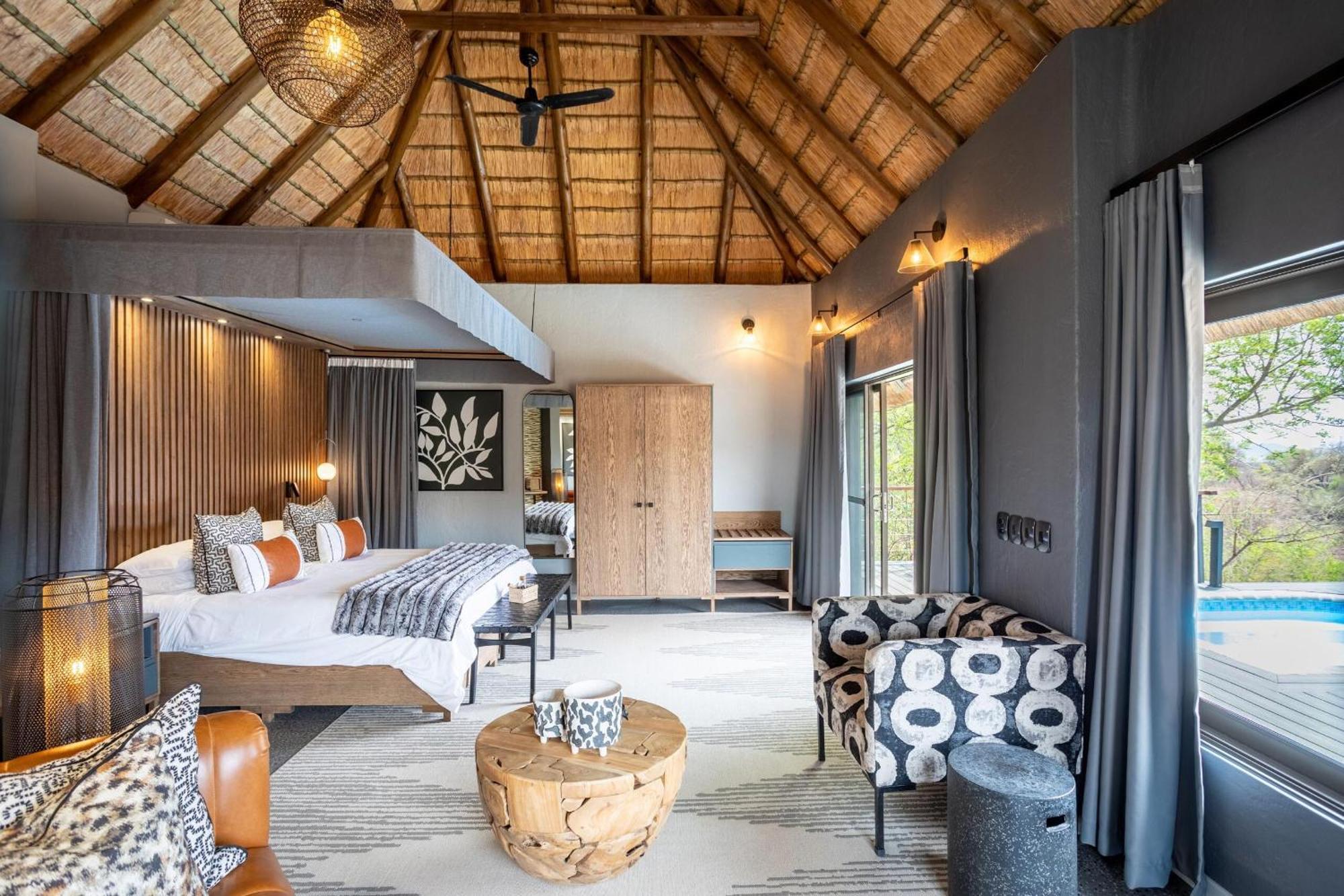 Tuningi Safari Lodge Madikwe Game Reserve Exterior photo