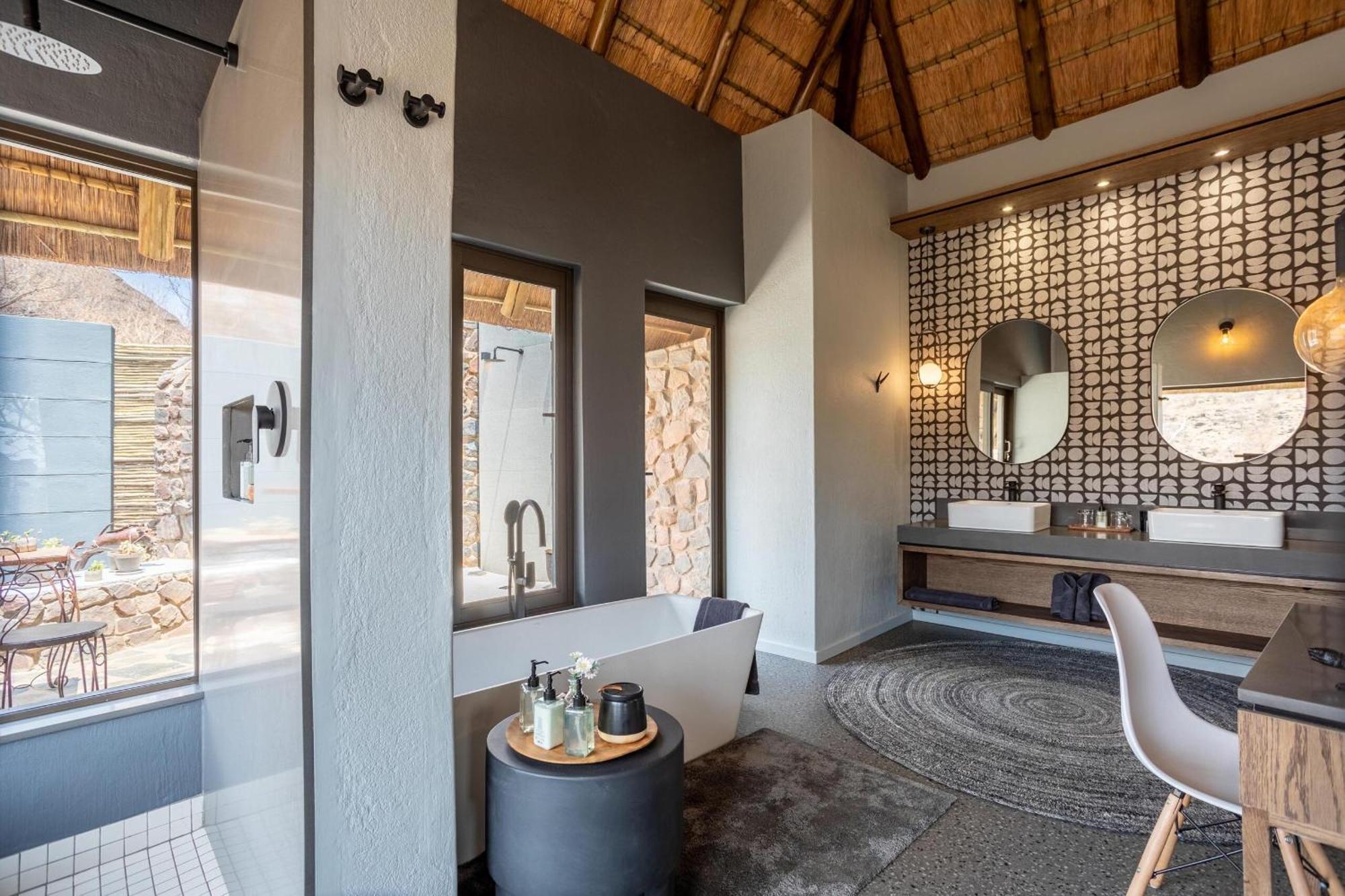 Tuningi Safari Lodge Madikwe Game Reserve Exterior photo