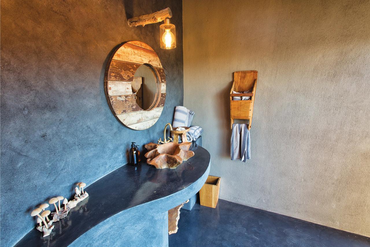 Tuningi Safari Lodge Madikwe Game Reserve Exterior photo